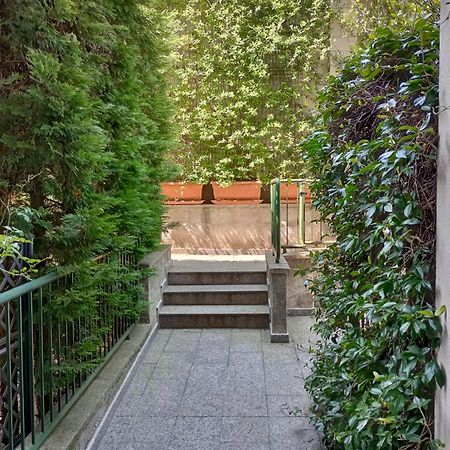 Casa Albertina Grazioso Appartamento Vicino Alla Stazione مونزا المظهر الخارجي الصورة