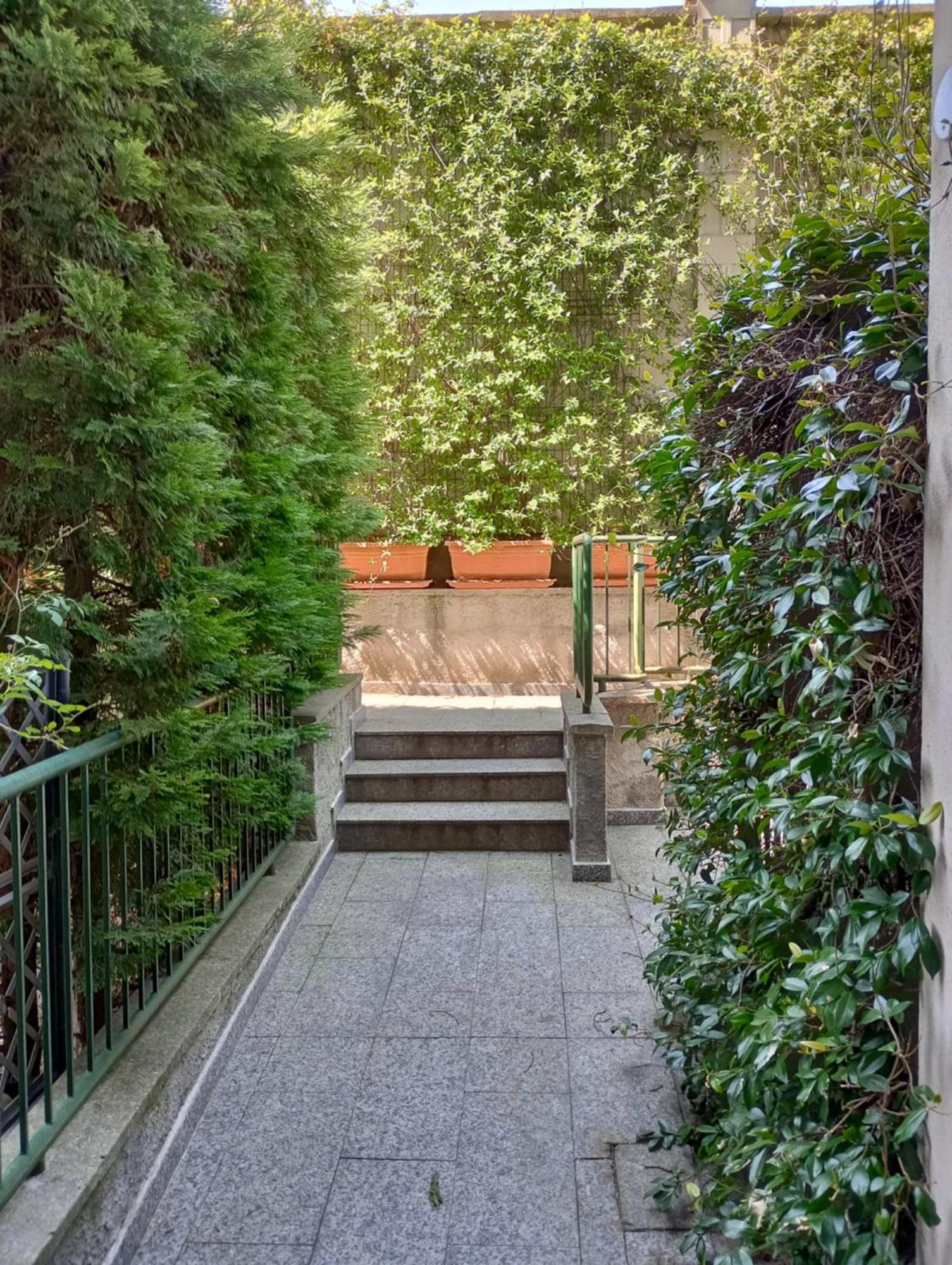 Casa Albertina Grazioso Appartamento Vicino Alla Stazione مونزا المظهر الخارجي الصورة