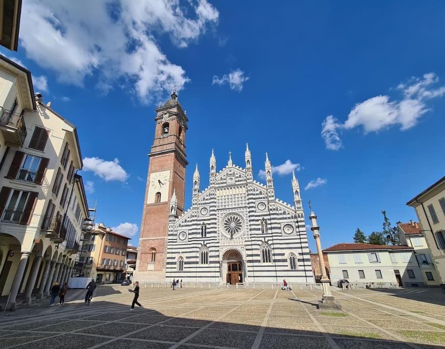 Casa Albertina Grazioso Appartamento Vicino Alla Stazione مونزا المظهر الخارجي الصورة